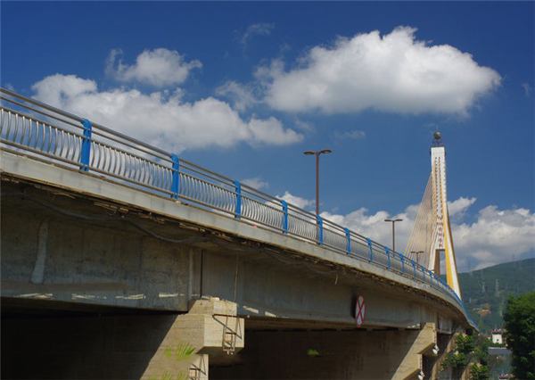 黄南304不锈钢桥梁护栏：安全、耐用与美观的完美结合